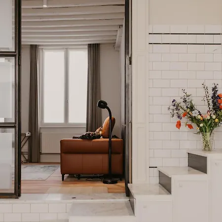 Blue Bird Moriaan Apartment *